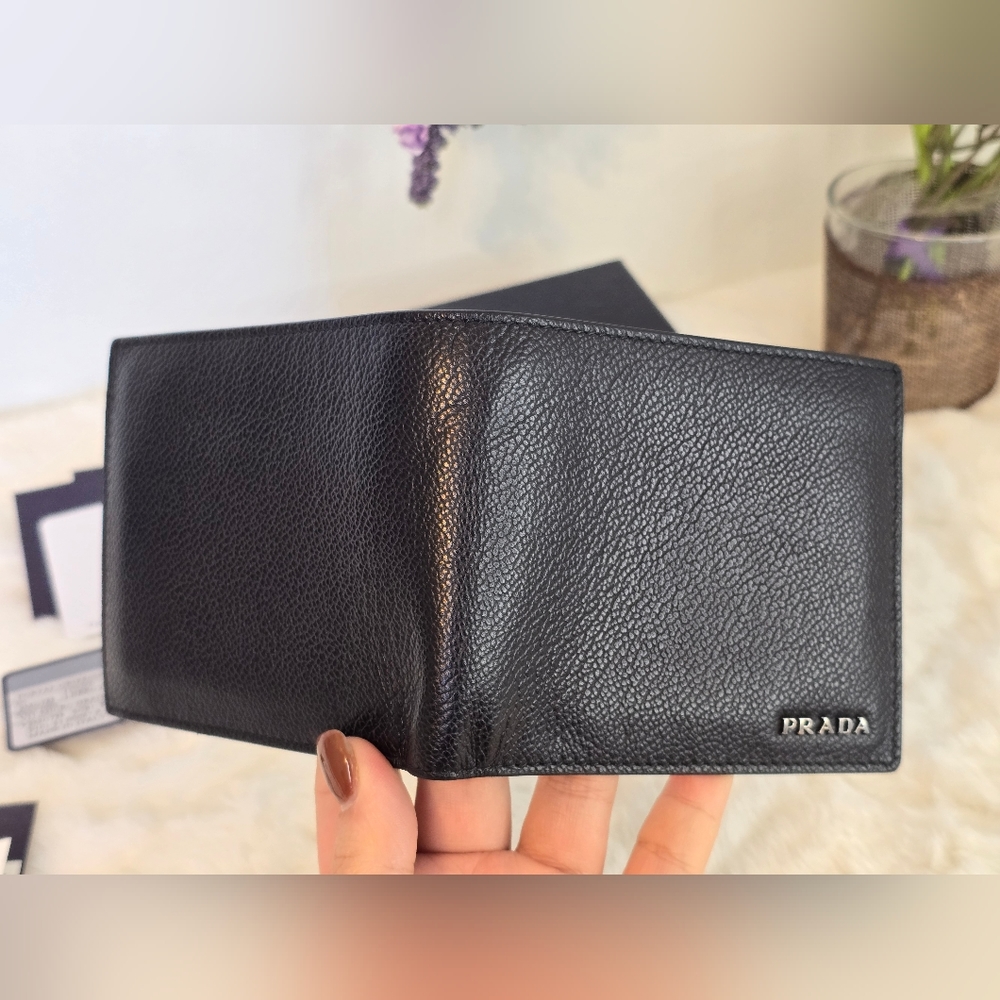 NWT❤️Prada Black Navy Vitello Micro Grain Leather Men Wallet - Picture 14 of 14